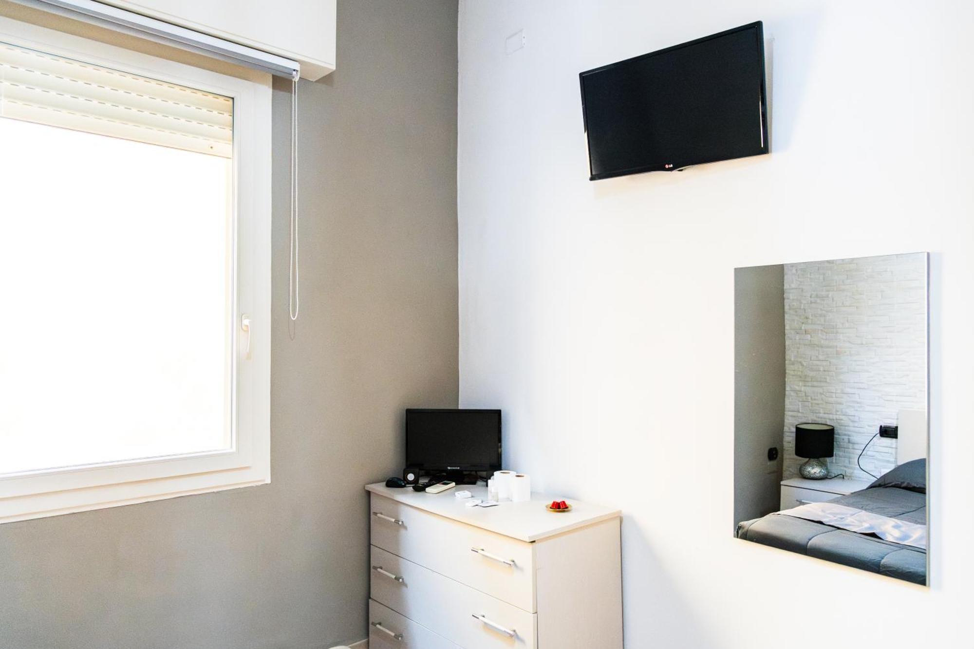 La Casa Di Ryan - Camere - Policlinico - Cittadella Monserrato Εξωτερικό φωτογραφία